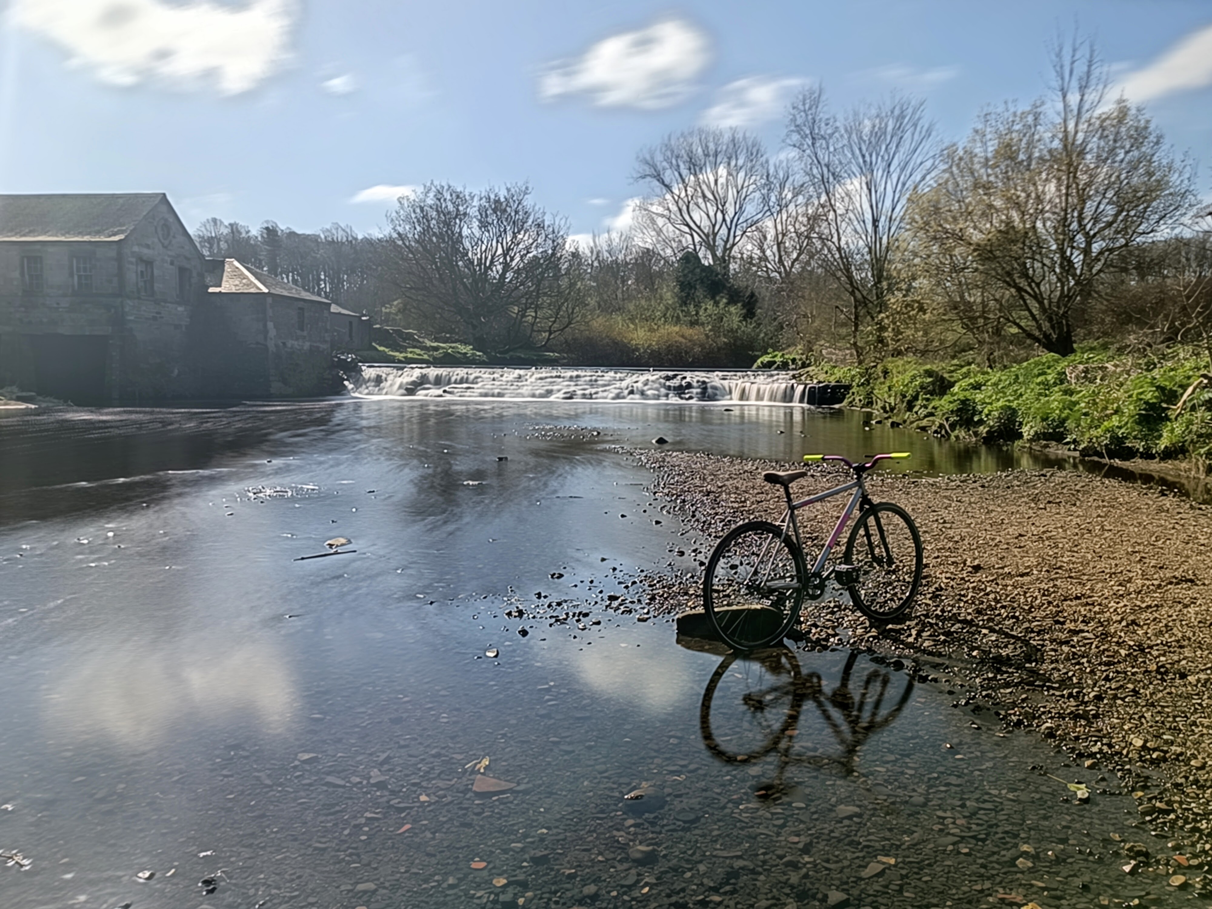 Simple Mindful Cycling Classes for Relaxation in Glasgow