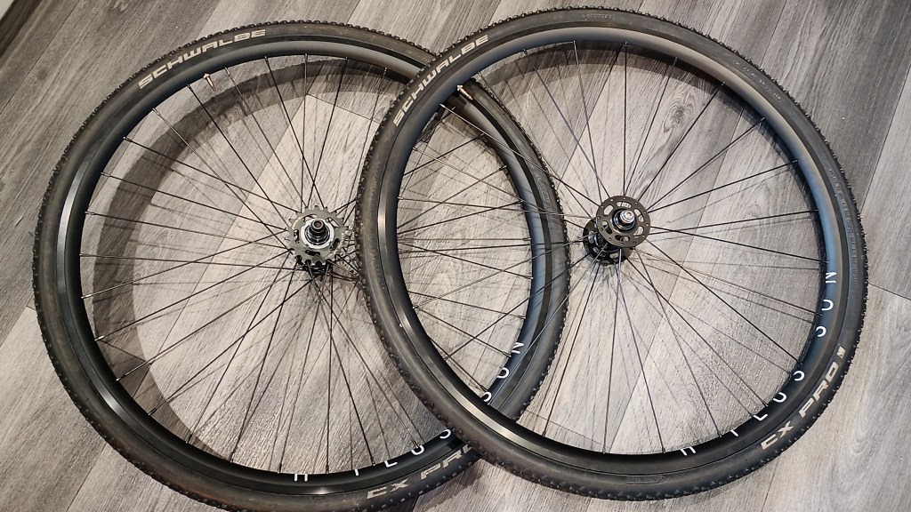 ear cross lace wheel, front radial lace wheel